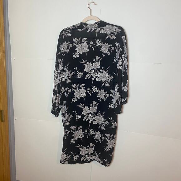Spiritual Gangster Kimono One Size Black Floral Tie Front Swim Cover Up - Picture 6 of 8